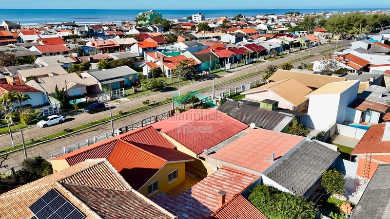CASA À VENDA EM ATLANTIDA SUL: 3ª foto da galeria de imagens do imóvel