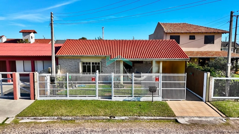 CASA À VENDA EM ATLANTIDA SUL: 5ª foto da galeria de imagens do imóvel