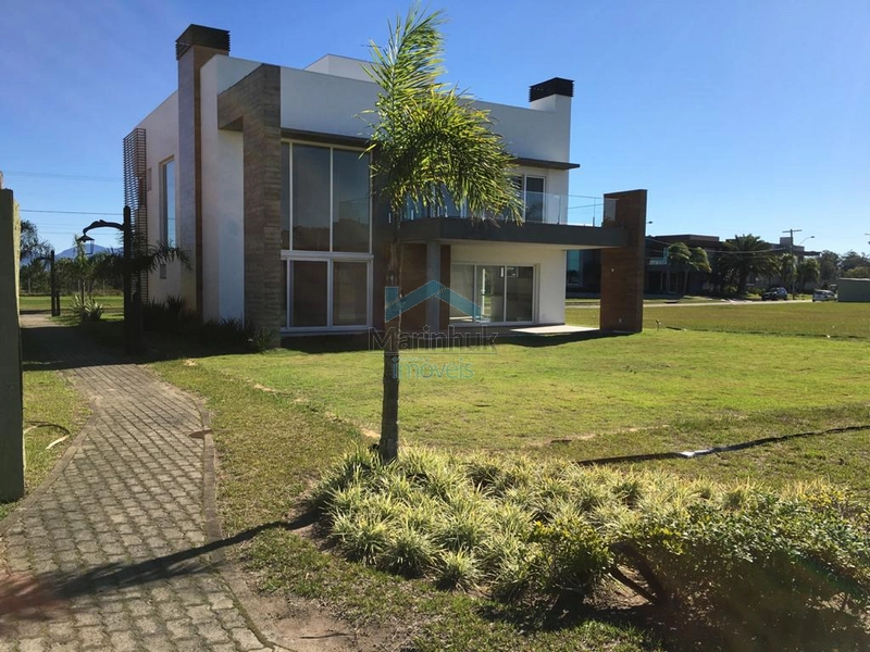 SOBRADO NO CONDOMÍNIO CAPÃO ILHAS RESORT: 3ª foto da galeria de imagens do imóvel