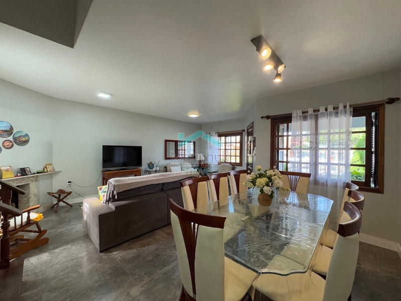 SOBRADO FRENTE LESTE: 7ª foto da galeria de imagens do imóvel