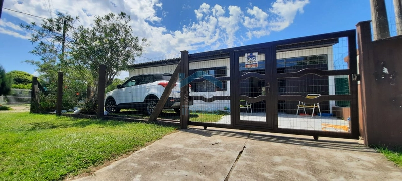 CASA COM 06 QUARTOS, DE ESQUINA, EM ALBATROZ PRÓXIMA A PARAGUASSU: 1ª foto da galeria de imagens do imóvel