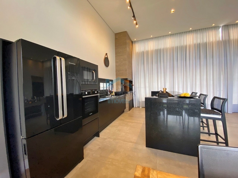 CASA Á VENDA EM ATLÂNTIDA: 26ª foto da galeria de imagens do imóvel