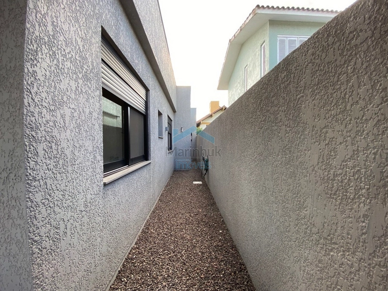 CASA Á VENDA EM ATLÂNTIDA: 4ª foto da galeria de imagens do imóvel
