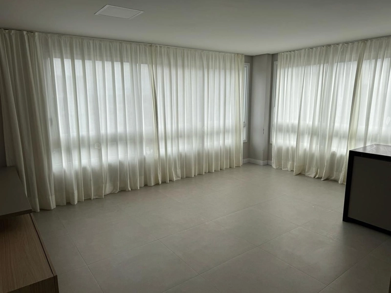 Apartamento em Torres, 2 dormitórios: 2ª foto da galeria de imagens do imóvel
