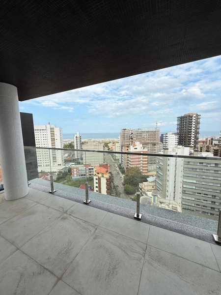 Apartamento com 2 suítes em Torres: 2ª foto da galeria de imagens do imóvel