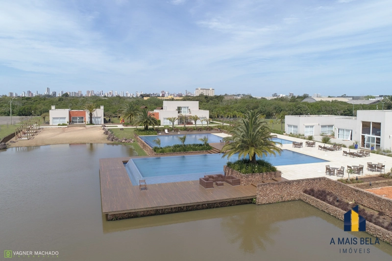 Lote no Reserva das águas fundos lago: 1ª foto da galeria de imagens do imóvel