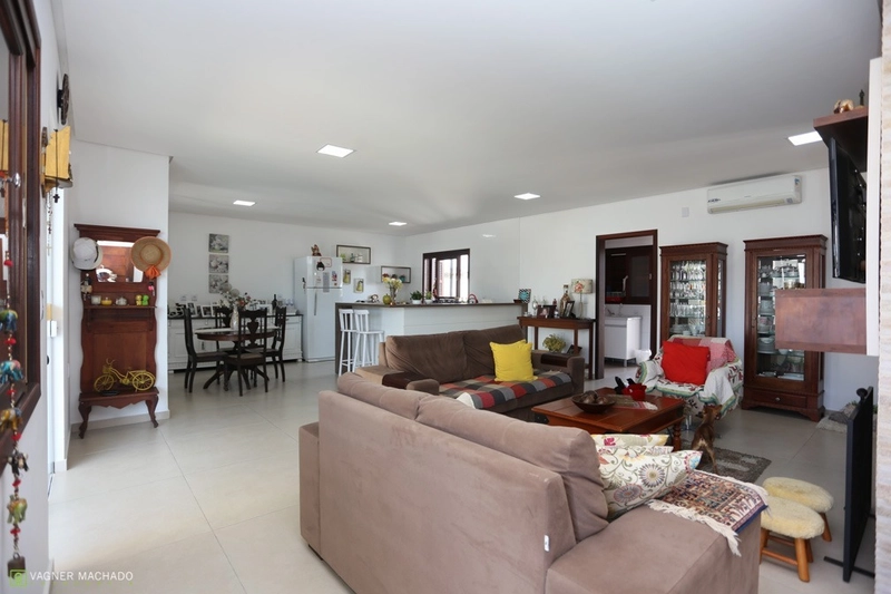 Casa com piscina a venda no Passo de Torres, SC.: 9ª foto da galeria de imagens do imóvel