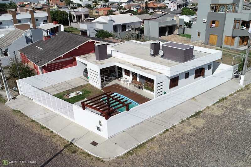 Casa com piscina a venda no Passo de Torres, SC.: 18ª foto da galeria de imagens do imóvel