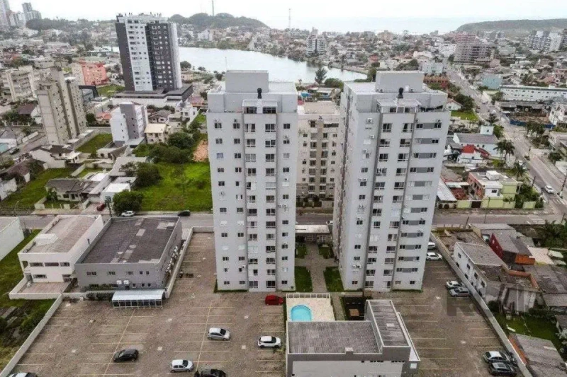 Apartamento em Torres, 2 dormitórios mobiliado: 1ª foto da galeria de imagens do imóvel