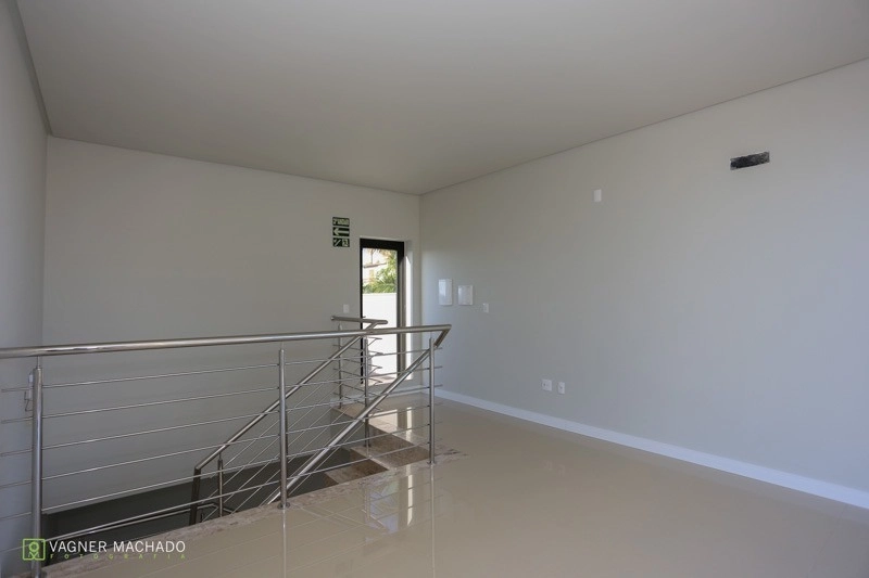 Sala Comercial Triplex: 10ª foto da galeria de imagens do imóvel
