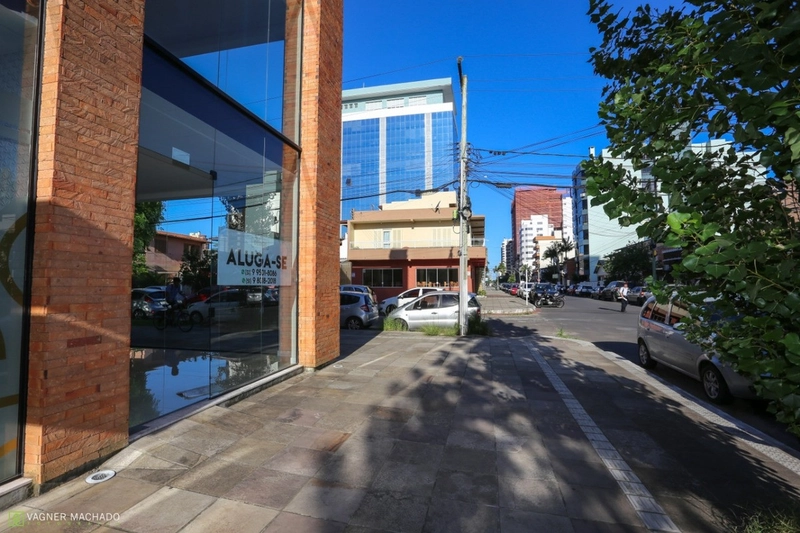 Sala comercial triplex no centro de Torres: 10ª foto da galeria de imagens do imóvel