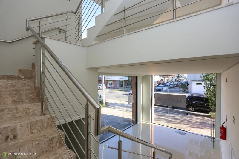 Sala comercial triplex no centro de Torres: 9ª foto da galeria de imagens do imóvel