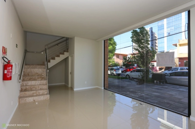 Sala comercial triplex no centro de Torres: 14ª foto da galeria de imagens do imóvel