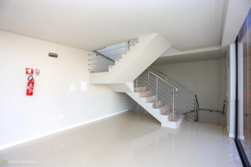 Sala comercial triplex no centro de Torres: 3ª foto da galeria de imagens do imóvel