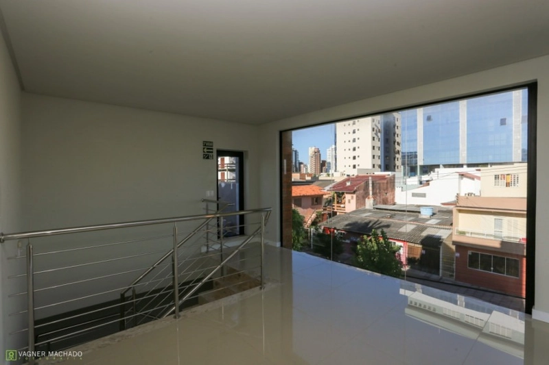 Sala comercial triplex no centro de Torres: 18ª foto da galeria de imagens do imóvel
