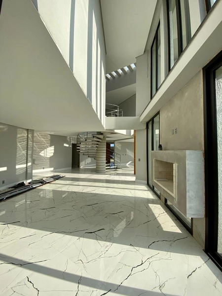 Casa em Torres, 5 suítes no condomínio Ocean Side: 2ª foto da galeria de imagens do imóvel