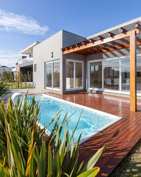 Casa em Torres no Reserva das Águas, com 3 suítes com fundos lago: 4ª foto da galeria de imagens do imóvel