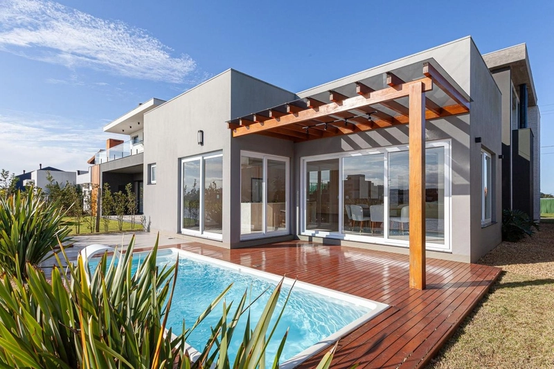 Casa em Torres no Reserva das Águas, com 3 suítes com fundos lago: 3ª foto da galeria de imagens do imóvel