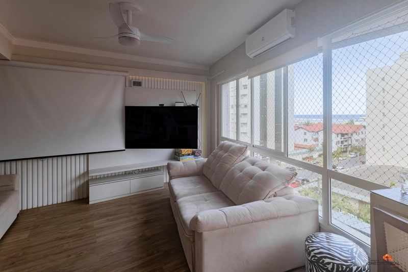 Apartamento em Torres com vista pro mar: 1ª foto da galeria de imagens do imóvel