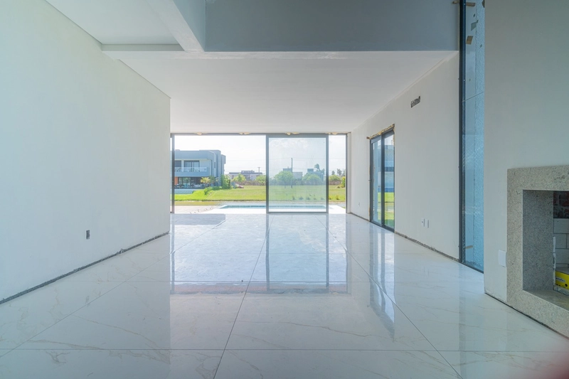 Casa em Torres no Ilhas Park, 4 suítes beira lago: 7ª foto da galeria de imagens do imóvel