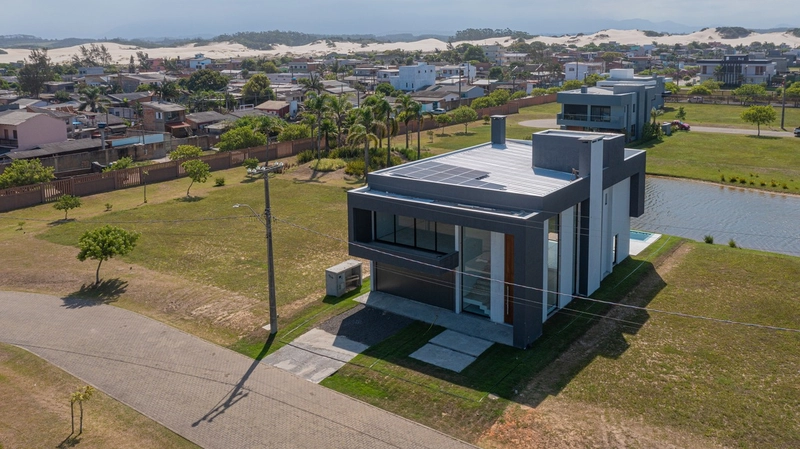 Casa em Torres no Ilhas Park, 4 suítes beira lago: 32ª foto da galeria de imagens do imóvel