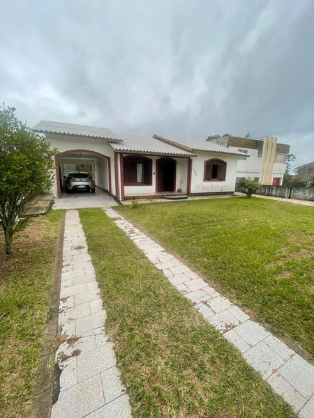 Casa em Torres, 2 dormitórios: 3ª foto da galeria de imagens do imóvel