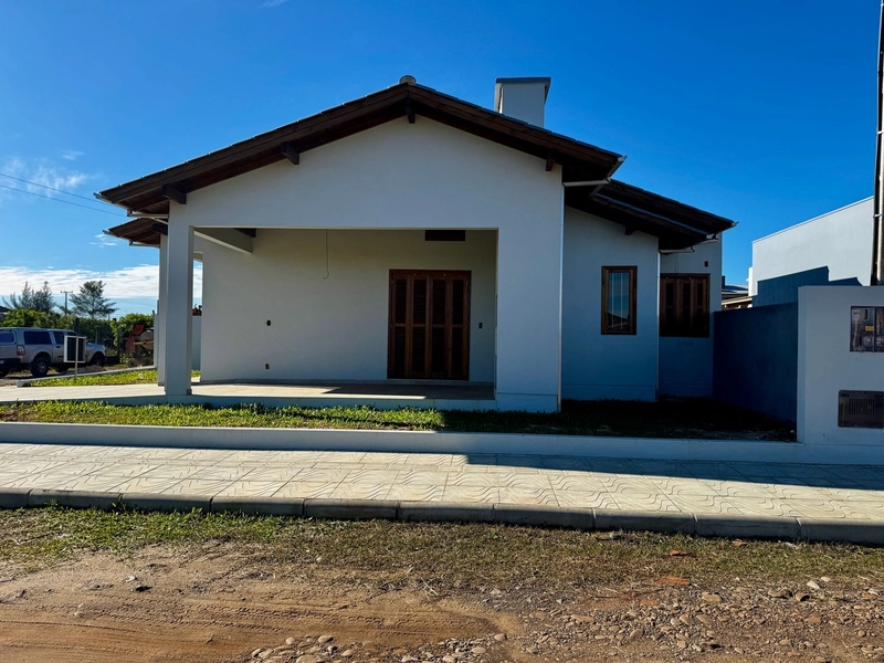Casa com 2 dormitórios: 3ª foto da galeria de imagens do imóvel