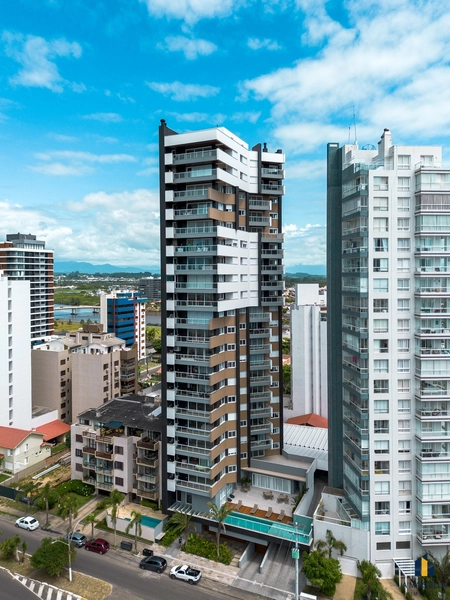Apartamento em Torres, com 2 dormitórios: 2ª foto da galeria de imagens do imóvel
