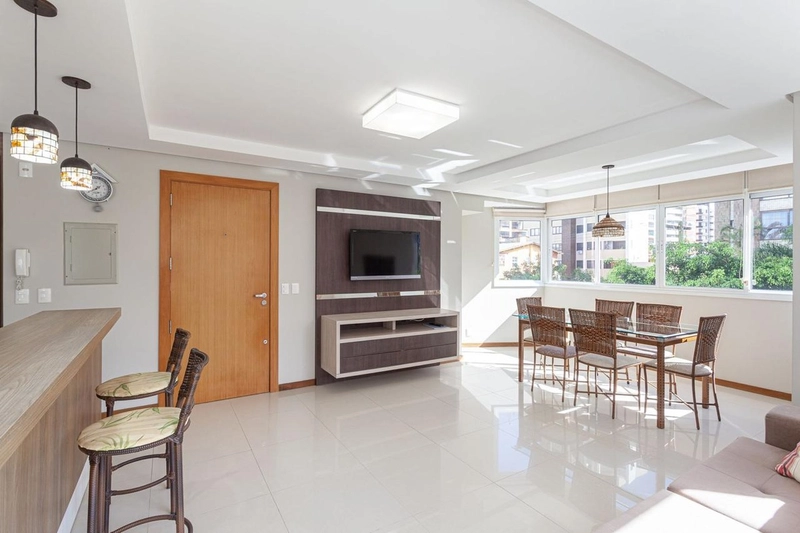 Apartamento em Torres, 2 dormitórios: 2ª foto da galeria de imagens do imóvel