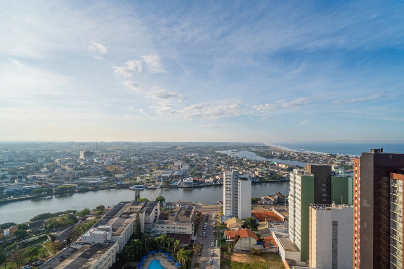 Apartamento em Torres, com sacada: 29ª foto da galeria de imagens do imóvel