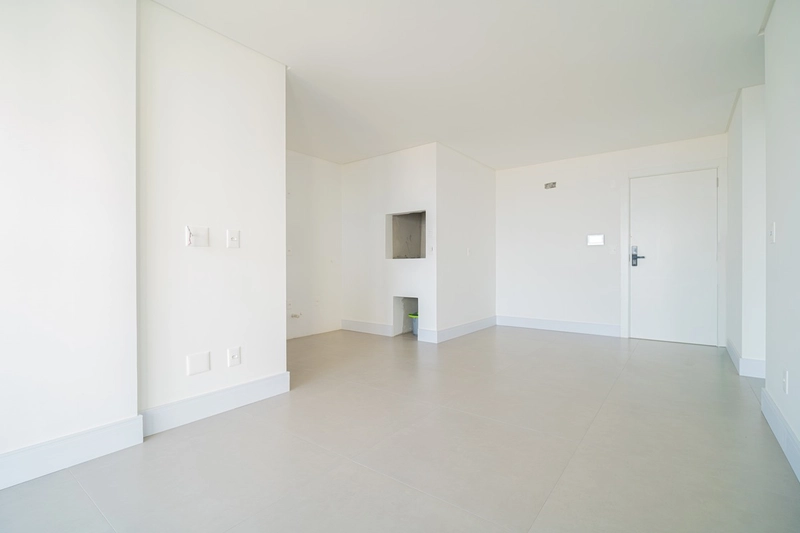 Apartamento em Torres, com sacada: 3ª foto da galeria de imagens do imóvel