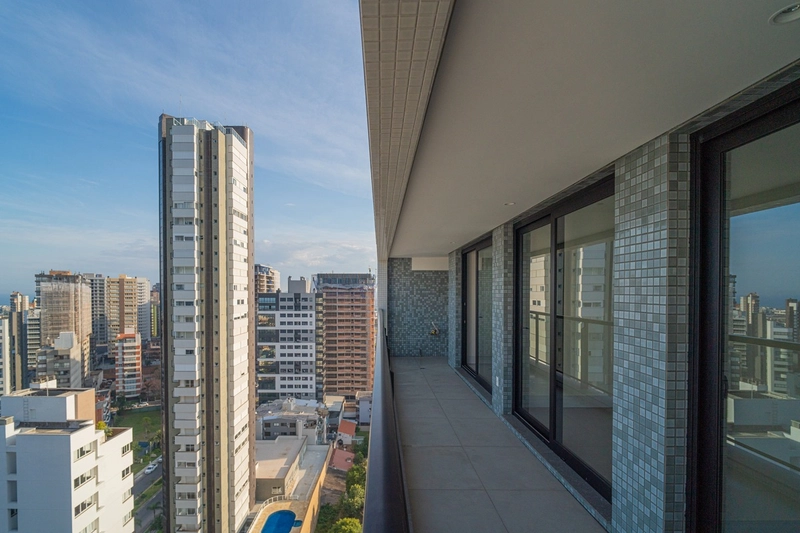 Apartamento em Torres, com sacada: 16ª foto da galeria de imagens do imóvel