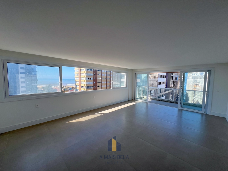 Apartamento em Torres, com 3 suítes: 1ª foto da galeria de imagens do imóvel