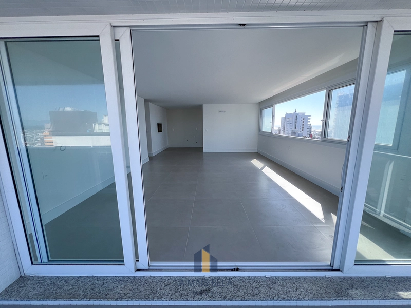 Apartamento em Torres, com 3 suítes: 5ª foto da galeria de imagens do imóvel