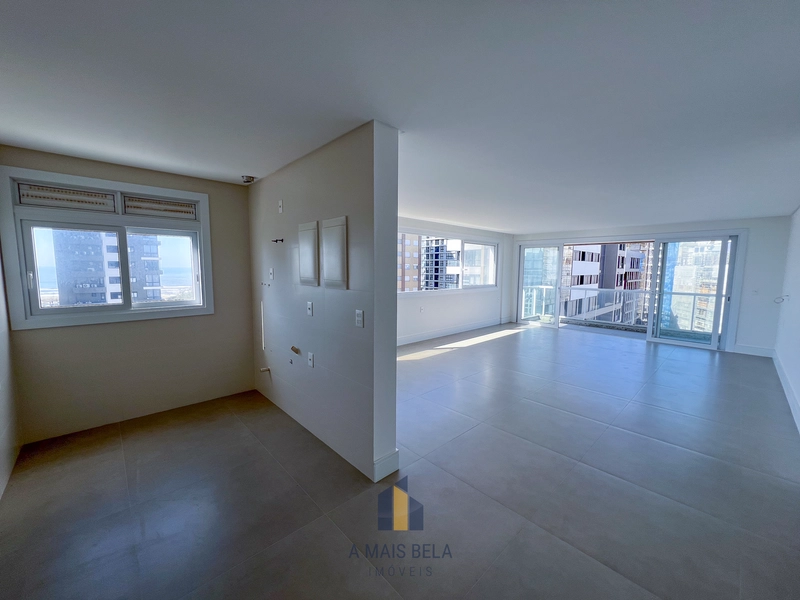 Apartamento em Torres, com 3 suítes: 3ª foto da galeria de imagens do imóvel
