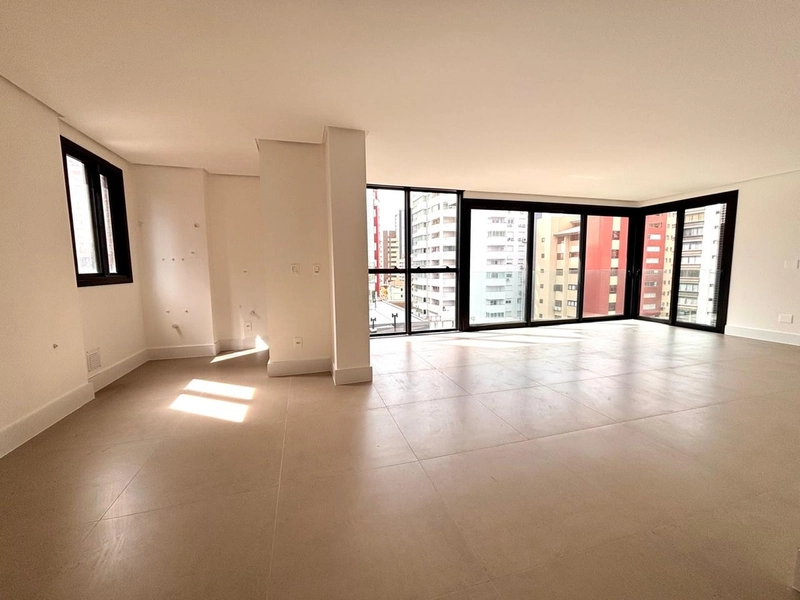 Apartamento em Torres , 3 dormitórios: 1ª foto da galeria de imagens do imóvel