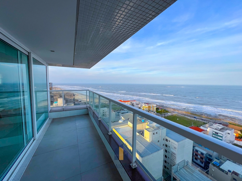 Apartamento em Torres, 4 suítes: 1ª foto da galeria de imagens do imóvel