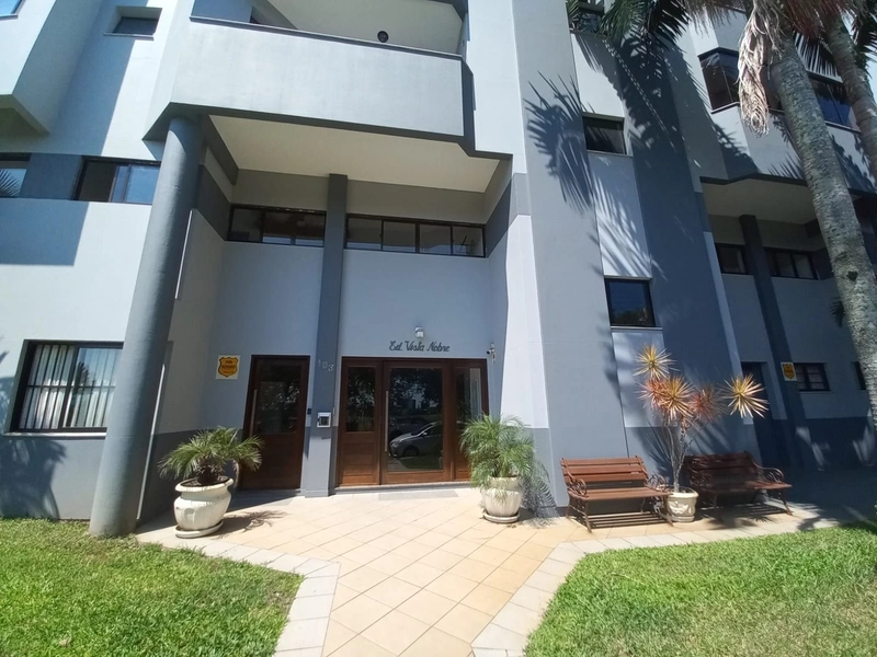 Apartamento em Torres , três dormitórios: 1ª foto da galeria de imagens do imóvel