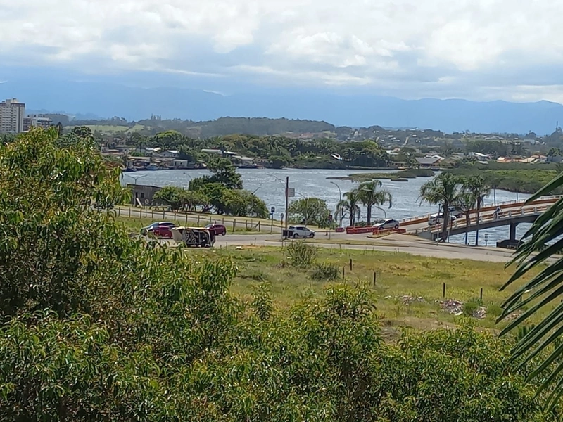 Apartamento em Torres , três dormitórios: 2ª foto da galeria de imagens do imóvel