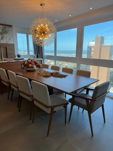 Apartamento de 4 suítes decorado em Torres: 4ª foto da galeria de imagens do imóvel