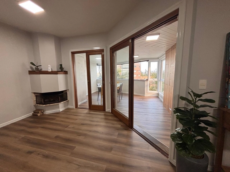 Apartamento  em Torres com 3 suítes: 3ª foto da galeria de imagens do imóvel