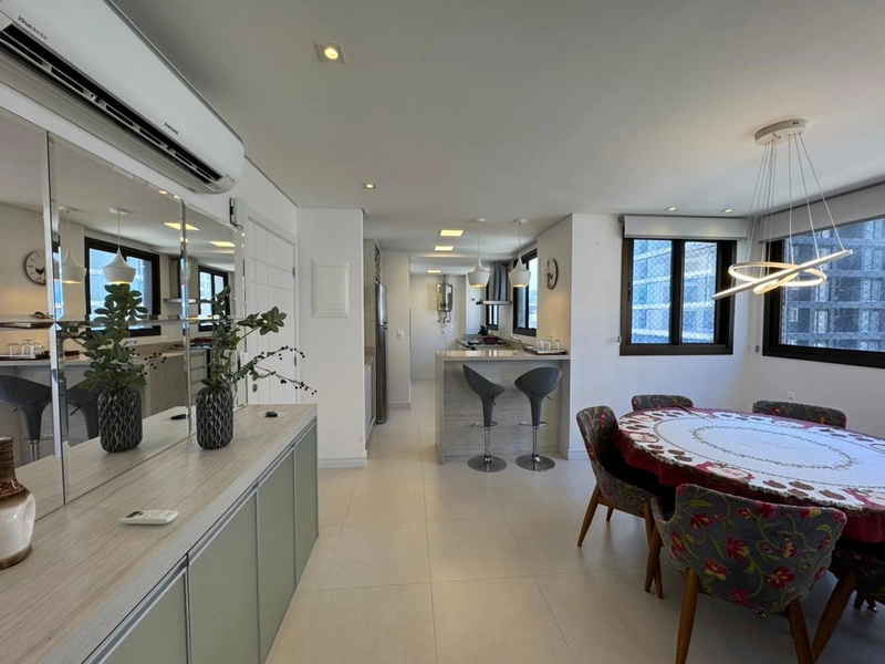 Apartamento em Torres 3 dormitórios: 2ª foto da galeria de imagens do imóvel