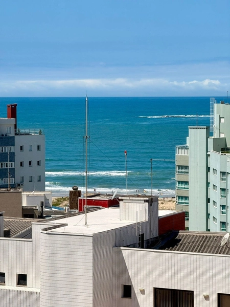 Apartamento 2 dormitórios em Torres: 2ª foto da galeria de imagens do imóvel