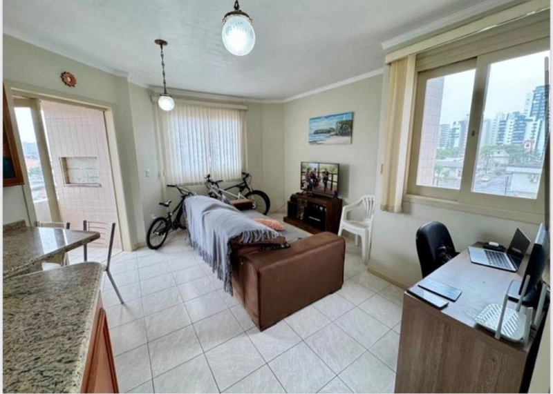 Apartamento em Torres ,  2 dormitórios: 3ª foto da galeria de imagens do imóvel