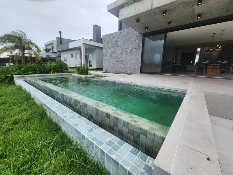 Casa no condomínio Reserva das Aguas com 4 suítes: 3ª foto da galeria de imagens do imóvel