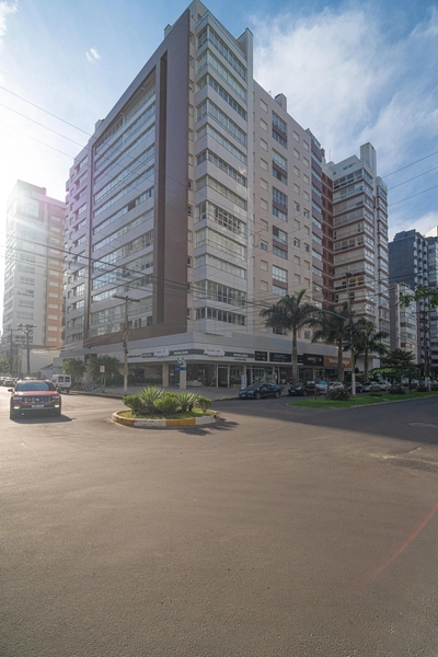 Apartamento de 2 dormitórios sendo uma suíte: 1ª foto da galeria de imagens do imóvel