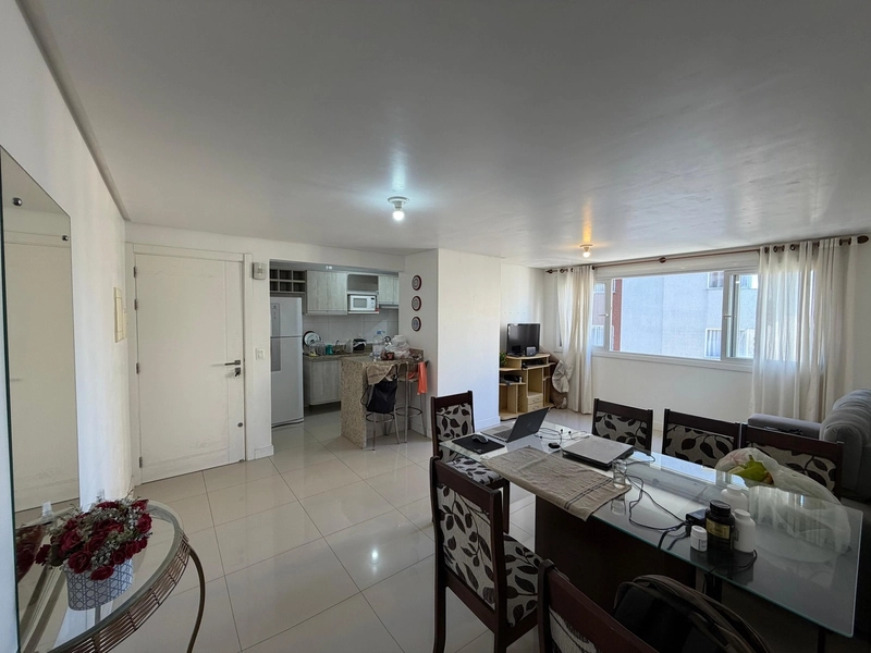 Apartamento em Torres, 2 dormitórios mobiliado: 3ª foto da galeria de imagens do imóvel