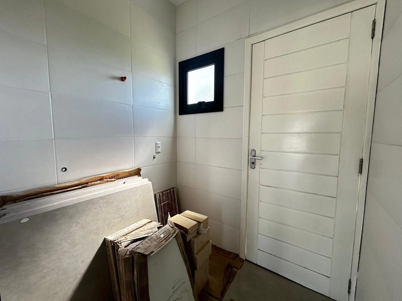 Casa em Passo de Torres  com 3 dormitórios: 6ª foto da galeria de imagens do imóvel