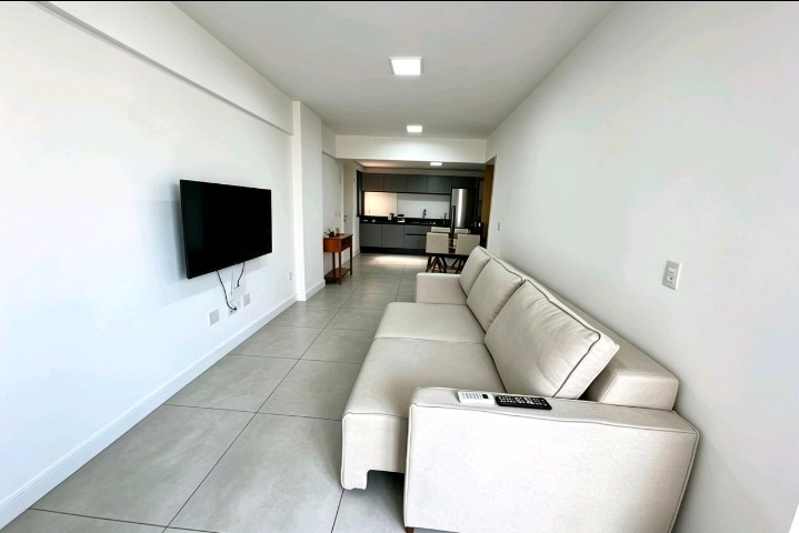 Apartamento dois dormitórios no centro de Torres: 1ª foto da galeria de imagens do imóvel