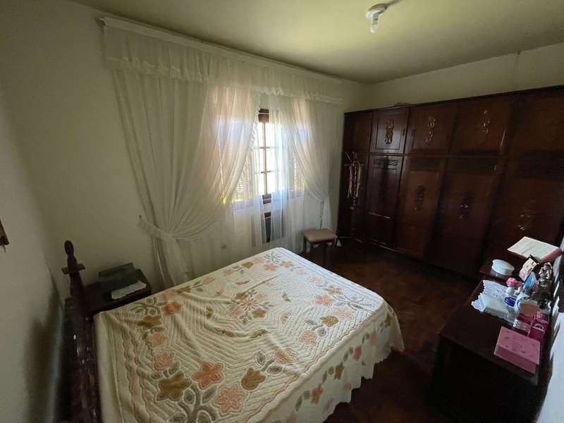 Casa com 04 dormitórios: 12ª foto da galeria de imagens do imóvel